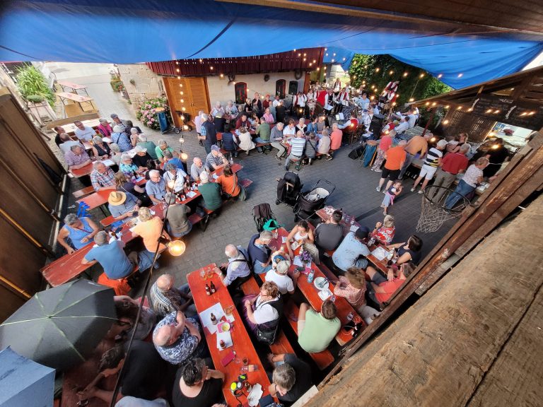 Polka, Rhythmus und junge Töne beim Hoffest