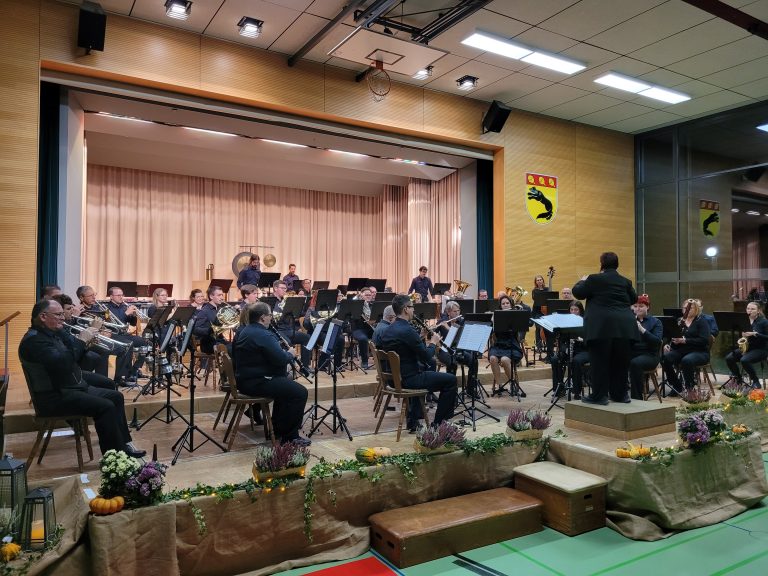 Herbstkonzert mit “Besonderen Persönlichkeiten”